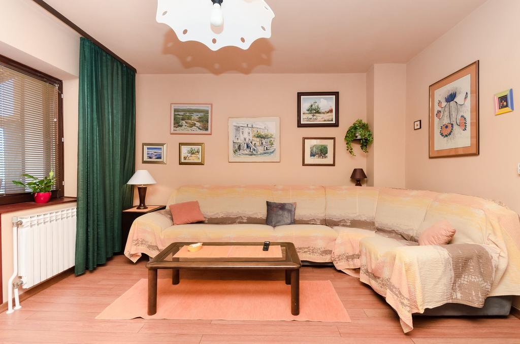 Apartment Bozena 푸나트 외부 사진